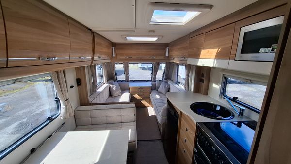 Elddis Avante 6 berth caravan 385210138