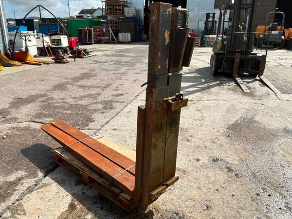 72" LONG FORKS...........25"CARRIAGE.........843v. 385235876