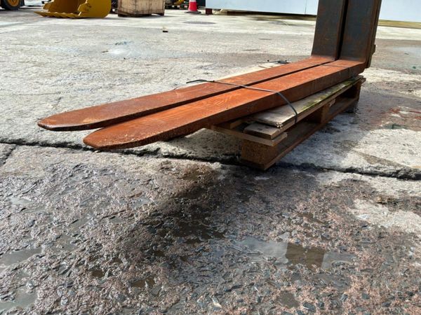 72" LONG FORKS...........25"CARRIAGE.........843v. 385235879