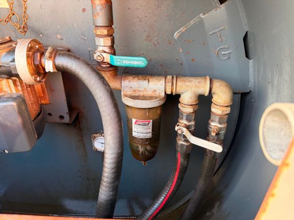 1000 LITRE FUEL PROOF BUNDED BOWSER ...464d 385305364