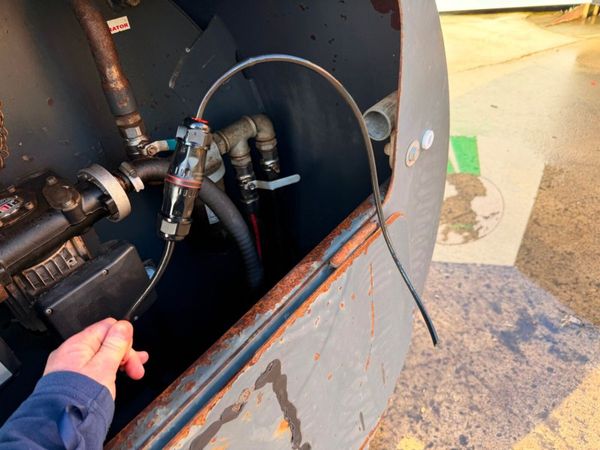 1000 LITRE FUEL PROOF BUNDED BOWSER ...464d 385305365