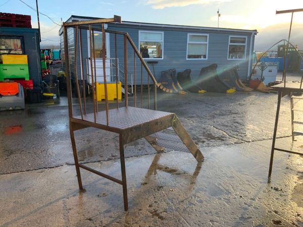 PREFAB / PORTACABIN ACCESS STAIRS step ladder 385305382