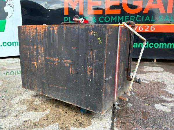 2700lts DIESEL FUEL STORAGE TANK........129 385312843