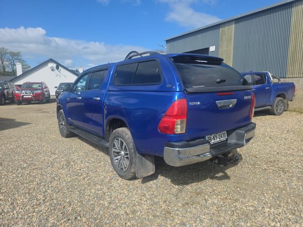 Toyota Hilux 2.4 D4D Invincible 385334120