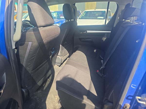 Toyota Hilux 2.4 D4D Invincible 385337040