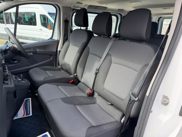 2025 RENAUT TRAFIC AUTO 9 SEATER 385449632