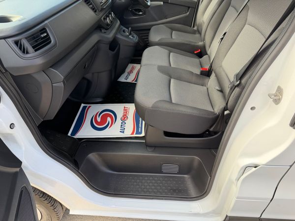 2025 RENAUT TRAFIC AUTO 9 SEATER 385449712