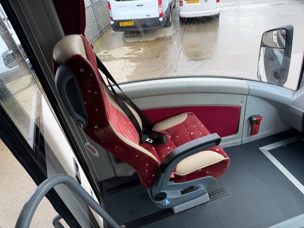 2019 MERCEDES PLAXTON CHEETAH 34 SEATER 385452000