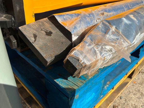 UNUSED Ds 135 HAMMER....80mm PINS........2057d. 385459467