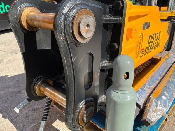 UNUSED Ds 135 HAMMER....80mm PINS........2057d. 385459469