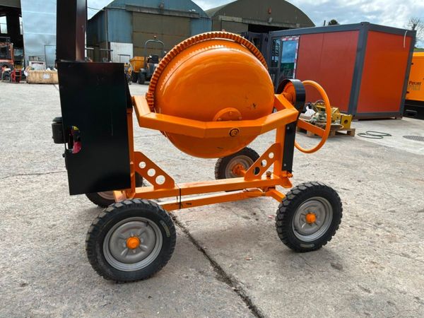 UNUSED DIESEL CEMENT MIXER......4 BAG.....1630. 385459490