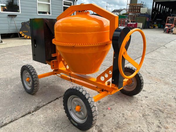 UNUSED DIESEL CEMENT MIXER......4 BAG.....1630. 385459500