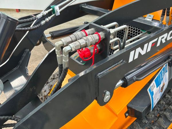 UNUSED 1150kg MINI SKID STEER LOADER.......1066 385476880