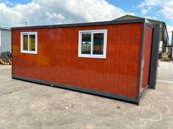 6.5mts x 6.3mts EXPANDING GARDEN CABIN......609 385567931