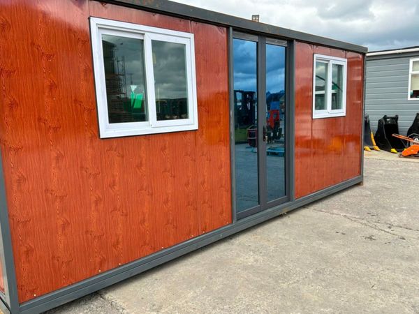 6.5mts x 6.3mts EXPANDING GARDEN CABIN......609 385567933