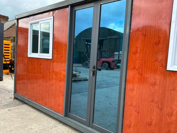 6.5mts x 6.3mts EXPANDING GARDEN CABIN......609 385567934