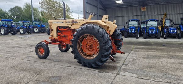 CASE 830 Comfort King 385571206