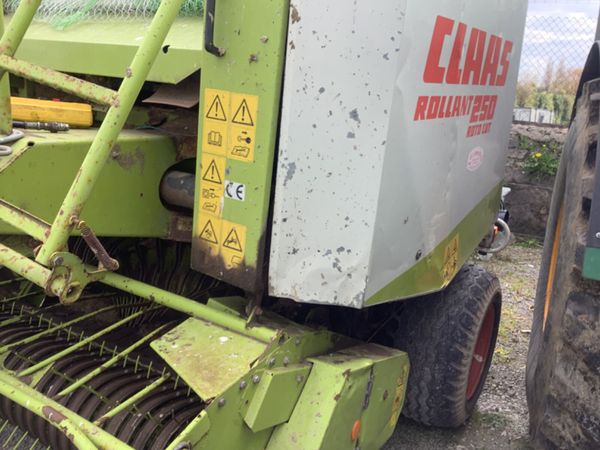 Claas Rollant 250 baler 385507042