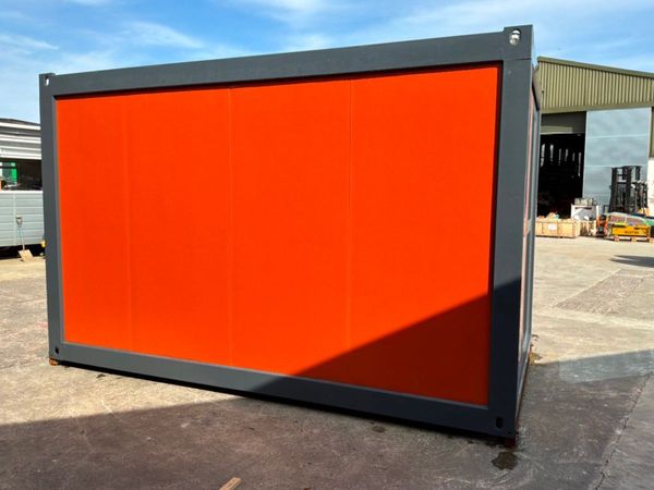UNUSED 13ft x 7ft GARDEN ROOM / HOME OFFICE...941 385678402