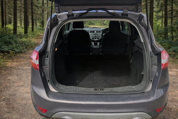 132 Ford Kuga 2.0TDI -ZETEC - 2 Seat Commercial 385623946