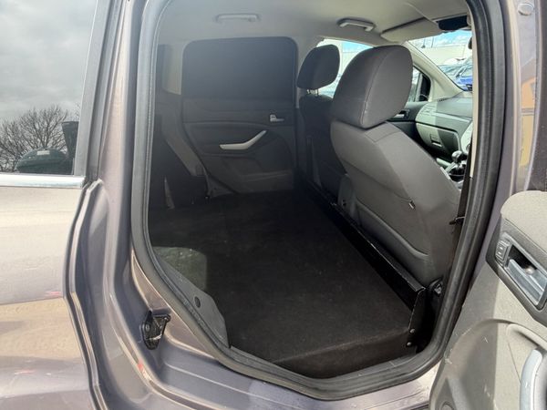 132 Ford Kuga 2.0TDI -ZETEC - 2 Seat Commercial 385623949