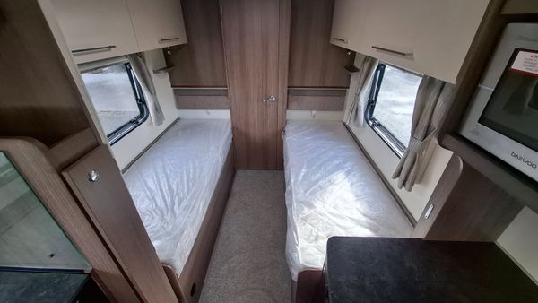 Bailey Phoenix 4 Berth Caravan 385633090