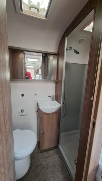 Bailey Phoenix 4 Berth Caravan 385633092