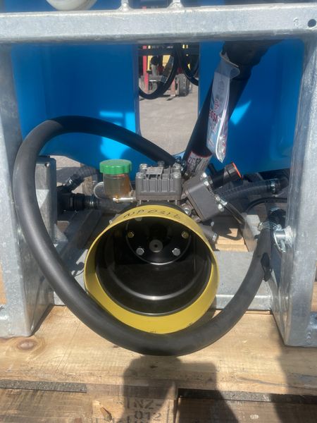 Parlayan 600L Sprayer 385745108