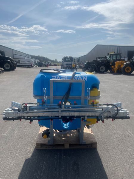 Parlayan 400L Sprayer 385749905