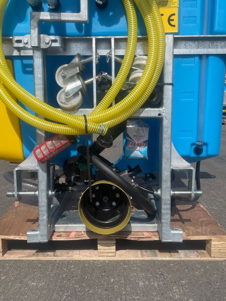 Parlayan 400L Sprayer 385749920