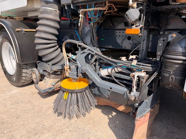 2018 IVECO JOHNSTON ROAD SWEEPER 79,000 mile 385752891