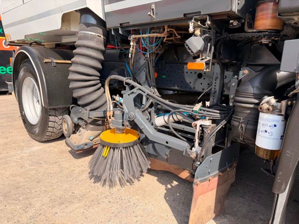 2018 IVECO JOHNSTON ROAD SWEEPER 79,000 mile 385752892
