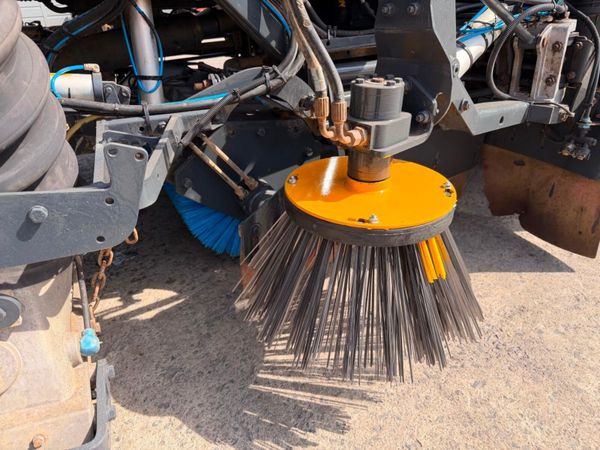 2018 IVECO JOHNSTON ROAD SWEEPER 79,000 mile 385752894