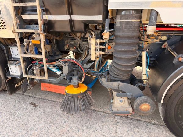 2018 IVECO JOHNSTON ROAD SWEEPER 79,000 mile 385752902