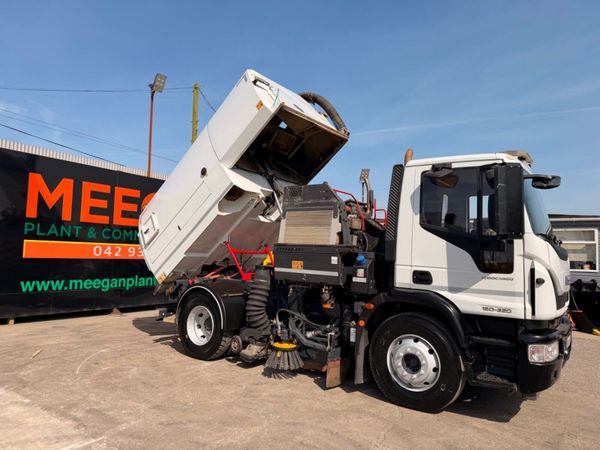 2018 IVECO JOHNSTON ROAD SWEEPER 79,000 mile 385752917