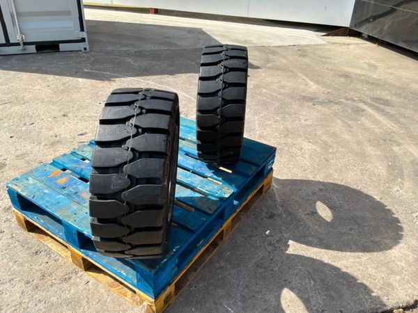 UNUSED 27 x 10-12 SOLID FORKLIFT TYRES......390d. 385765740
