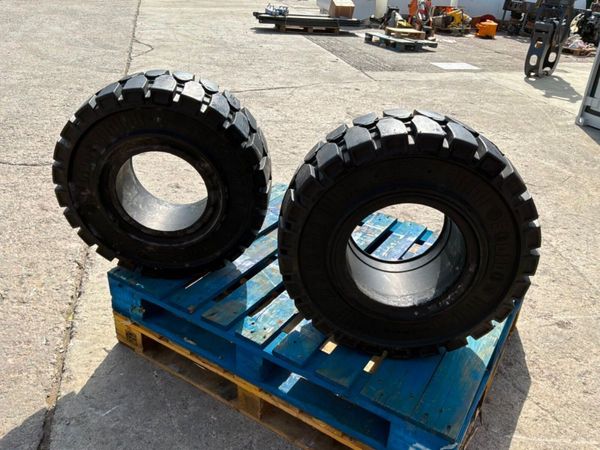 UNUSED 27 x 10-12 SOLID FORKLIFT TYRES......390d. 385765750