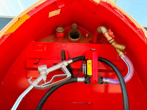 1000 LTR WESTERN BUNDED FUEL BOWSER..1096T 385778719