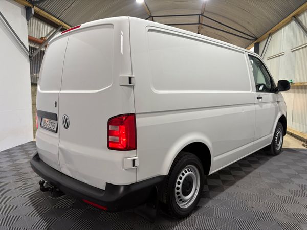 2018 Volkswagen Transporter 2.0 TDi 385707166
