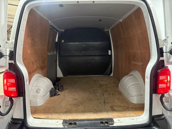 2018 Volkswagen Transporter 2.0 TDi 385707217