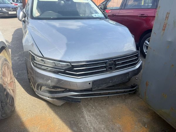 2020 Volkswagen Passat 2.0 Tdi For Breaking! 385728015