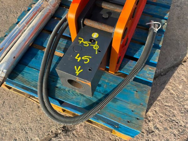 HYDRAULIC hammer BREAKER..45mm Pins....2332d. 385732422