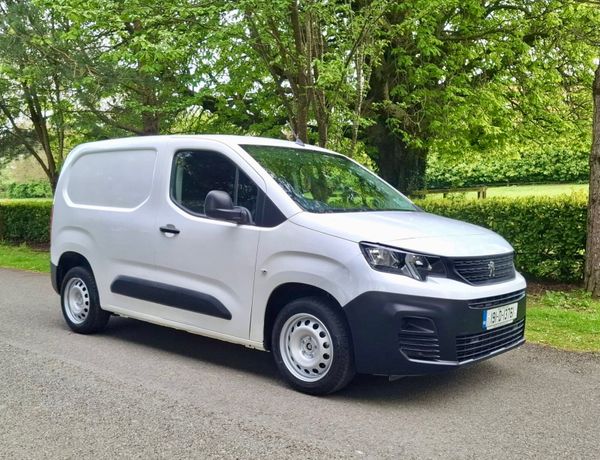 Peugeot Partner 2019 DOE 4/27 385739279