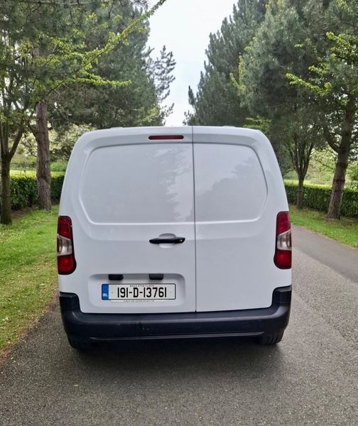 Peugeot Partner 2019 DOE 4/27 385739284