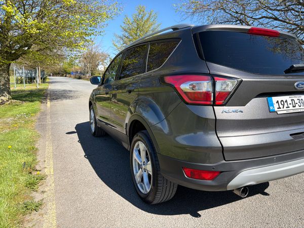 Ford Kuga 2019 commercial 2 seats 385845640