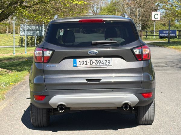 Ford Kuga 2019 commercial 2 seats 385845633
