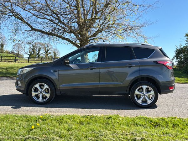 Ford Kuga 2019 commercial 2 seats 385845635
