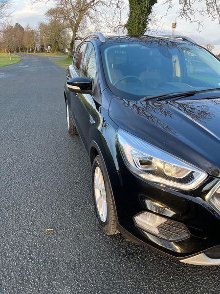 Ford Kuga 2019 commercial 2 seats 385847228