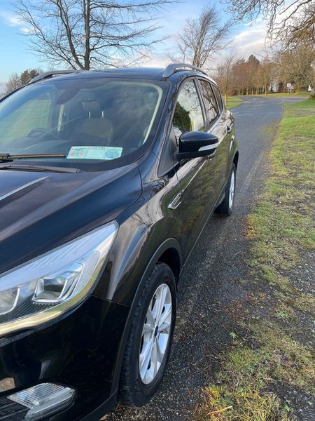 Ford Kuga 2019 commercial 2 seats 385847231