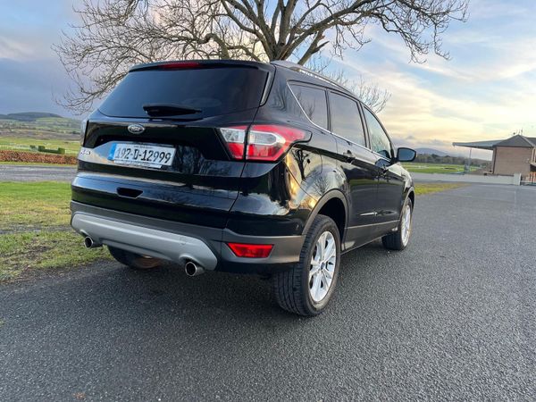 Ford Kuga 2019 commercial 2 seats 385847233